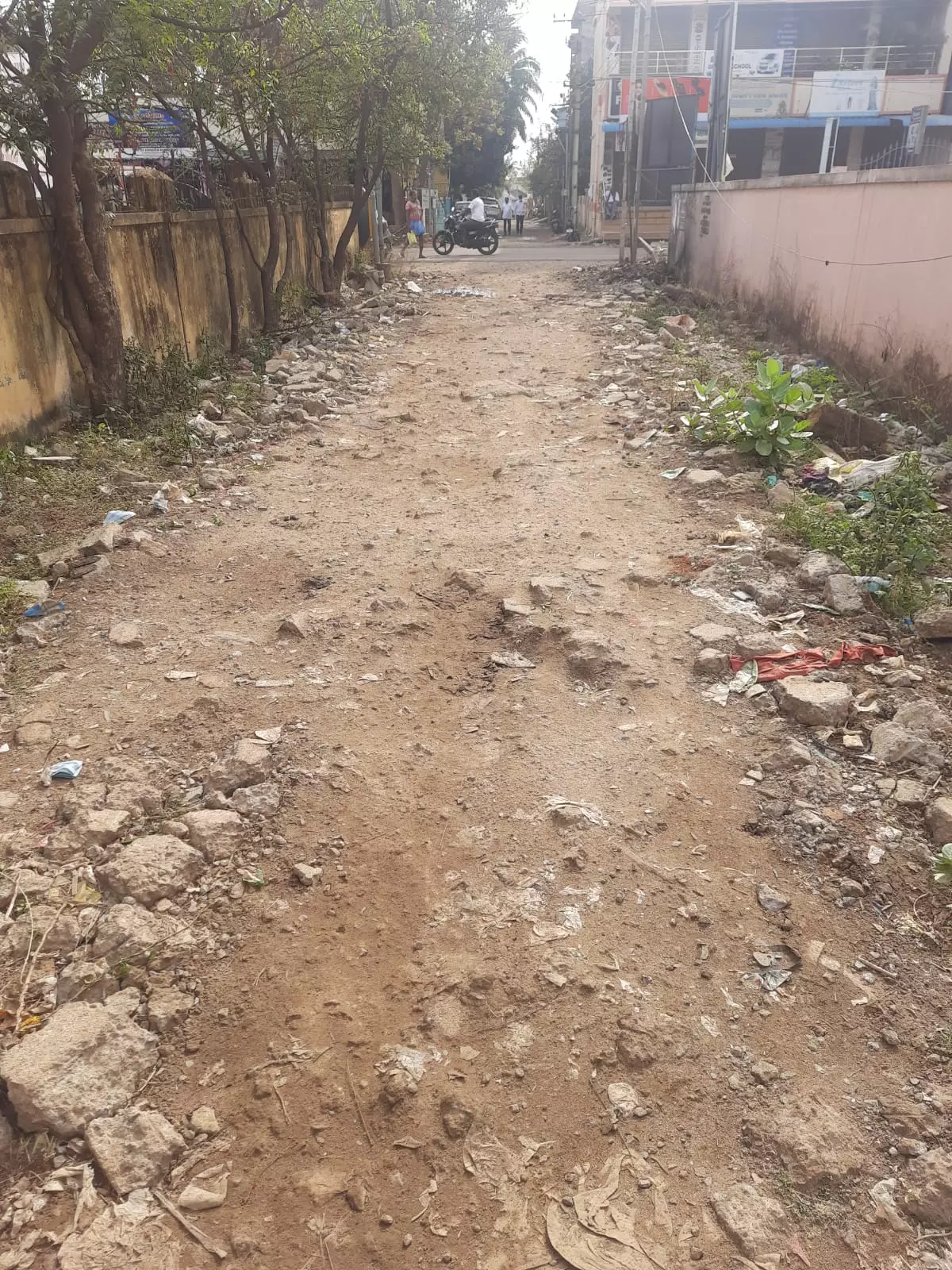 சாலை சீரமைக்கப்படுமா? சாலை சீரமைக்கப்படுமா?