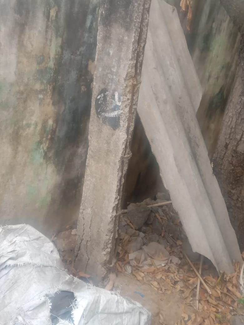 ஆபத்தான மின்கம்பங்கள் சீரமைக்கபடுமா? ஆபத்தான மின்கம்பங்கள் சீரமைக்கபடுமா?