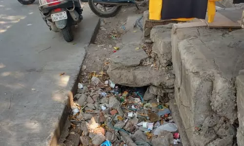 குழியை மூட நடவடிக்கை எடுக்கப்படுமா? குழியை மூட நடவடிக்கை எடுக்கப்படுமா?