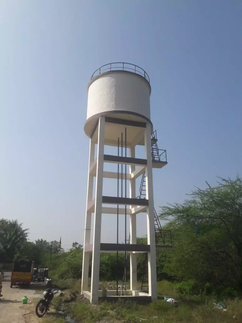 திறக்கப்படாத மேல்நிலை நீர் தேக்கத்தொட்டி