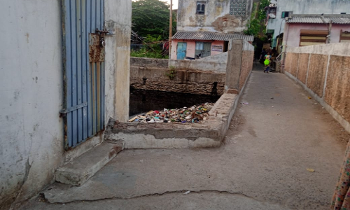 சேதமடைந்த சுற்றுசுவர் சரிசெய்யப்படுமா?