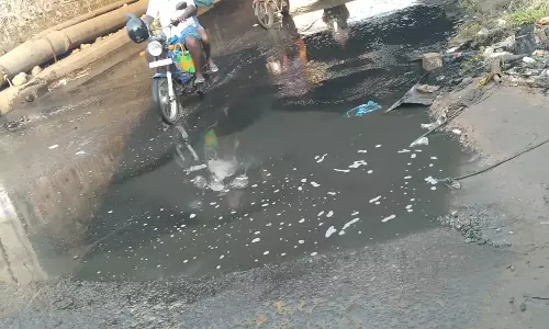 தேங்கியிருக்கும் கழிவுநீர்? தீர்வு எப்போது?