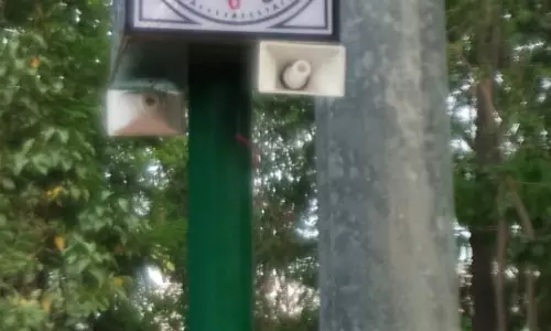 நீக்கப்பட்ட மணிக்கூண்டும், நடவடிக்கையும் நீக்கப்பட்ட மணிக்கூண்டும், நடவடிக்கையும்