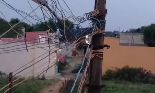 என்று கிடைக்கும் வெளிச்சம்? என்று கிடைக்கும் வெளிச்சம்?