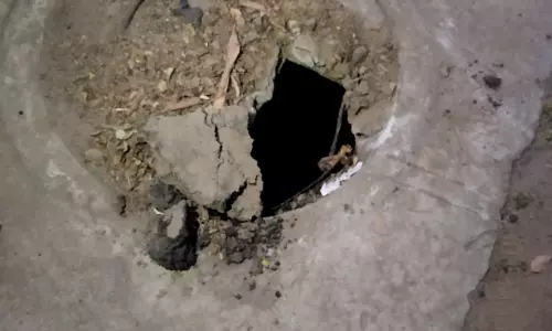 உடைந்த மூடியும், ஆபத்தும் உடைந்த மூடியும், ஆபத்தும்