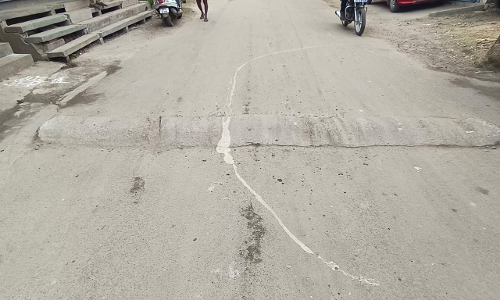 வேகத்தடையால் விபத்து ஏற்படும் அபாயம்