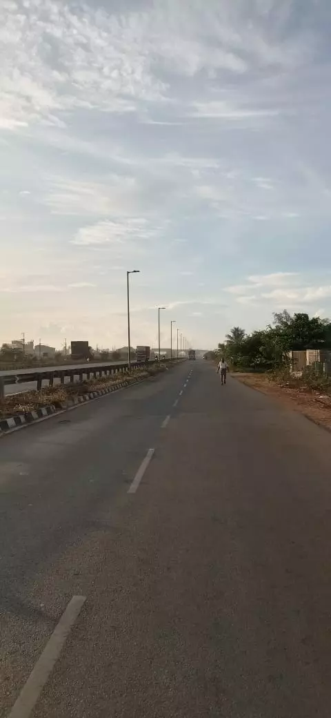 எரியாத மின்விளக்குகள் எரியாத மின்விளக்குகள்