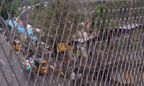 தேவை நகரும் படிக்கட்டுகள் தேவை நகரும் படிக்கட்டுகள்