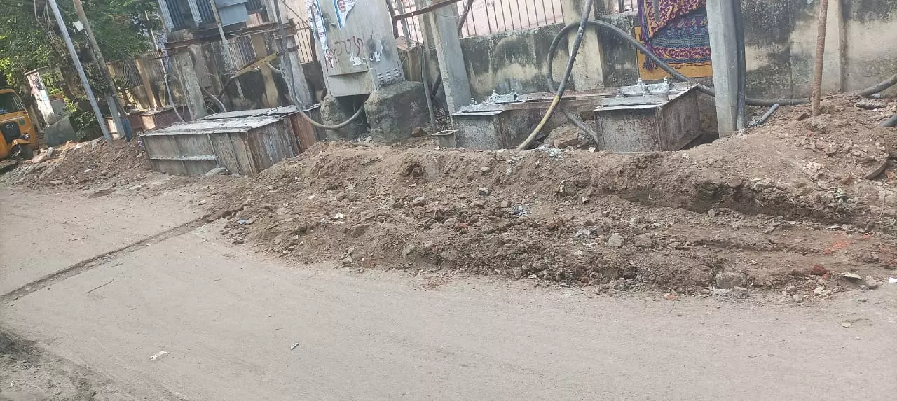 ஆபத்தான பள்ளம் மூடப்படுமா? ஆபத்தான பள்ளம் மூடப்படுமா?