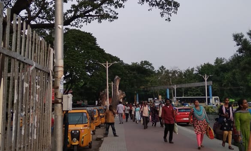 காட்சிப் பொருளான ஒலிப்பெருக்கி