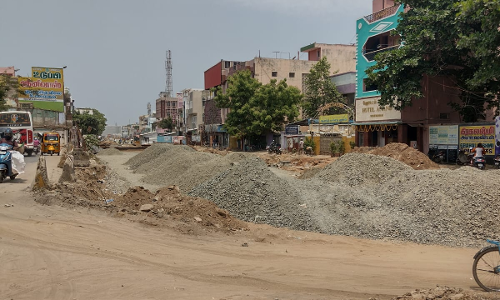 சேதமடைந்த சாலை