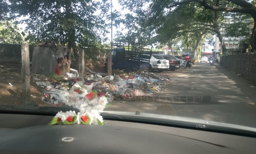 குவிந்த குப்பைகள் அகற்றப்படாதது ஏன்?