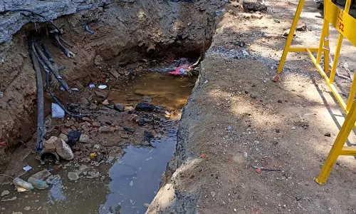 வீணாகும் தண்ணீர்