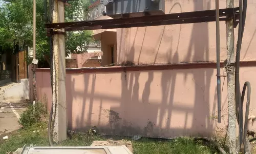 மின்வாரியம் கவனிக்க வேண்டும் மின்வாரியம் கவனிக்க வேண்டும்