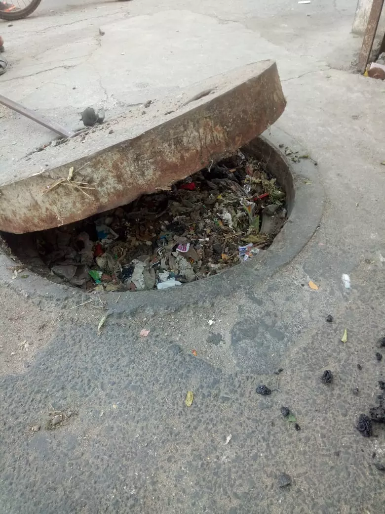 மழைநீர் வடிகால்வாய் தூர்வாரப்படுமா?