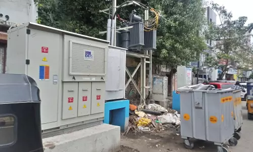 குப்பை தொட்டியாகும் டிரான்ஸ்பார்மர்