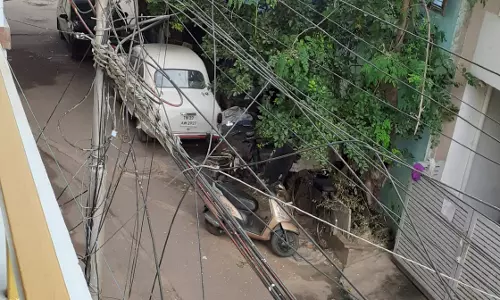தெரு விளக்கு மீண்டும் ஒளிருமா? தெரு விளக்கு மீண்டும் ஒளிருமா?