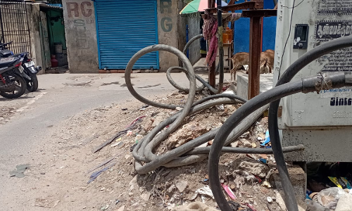 மின்சார வயர்களால் இடையூறு