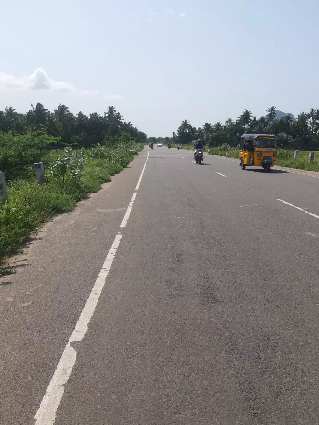 மின்விளக்குகள் அமைக்கப்படுமா?