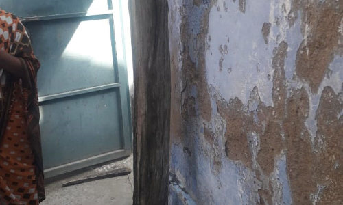 அகற்ற வேண்டிய மின்கம்பம் அகற்ற வேண்டிய மின்கம்பம்