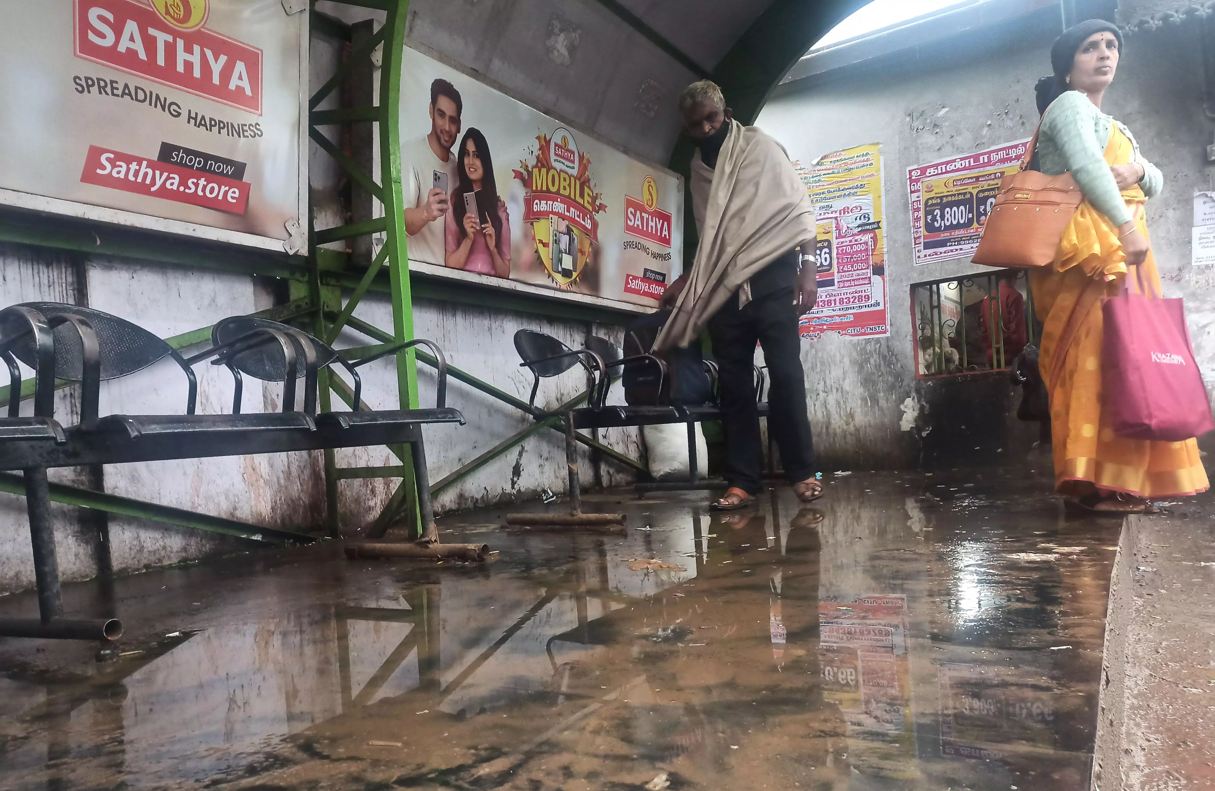 பயணிகள் அவதி