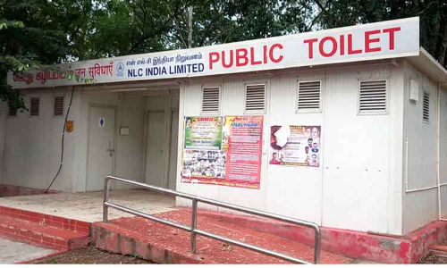 பயன்பாட்டுக்கு வராத சுகாதார வளாகம்