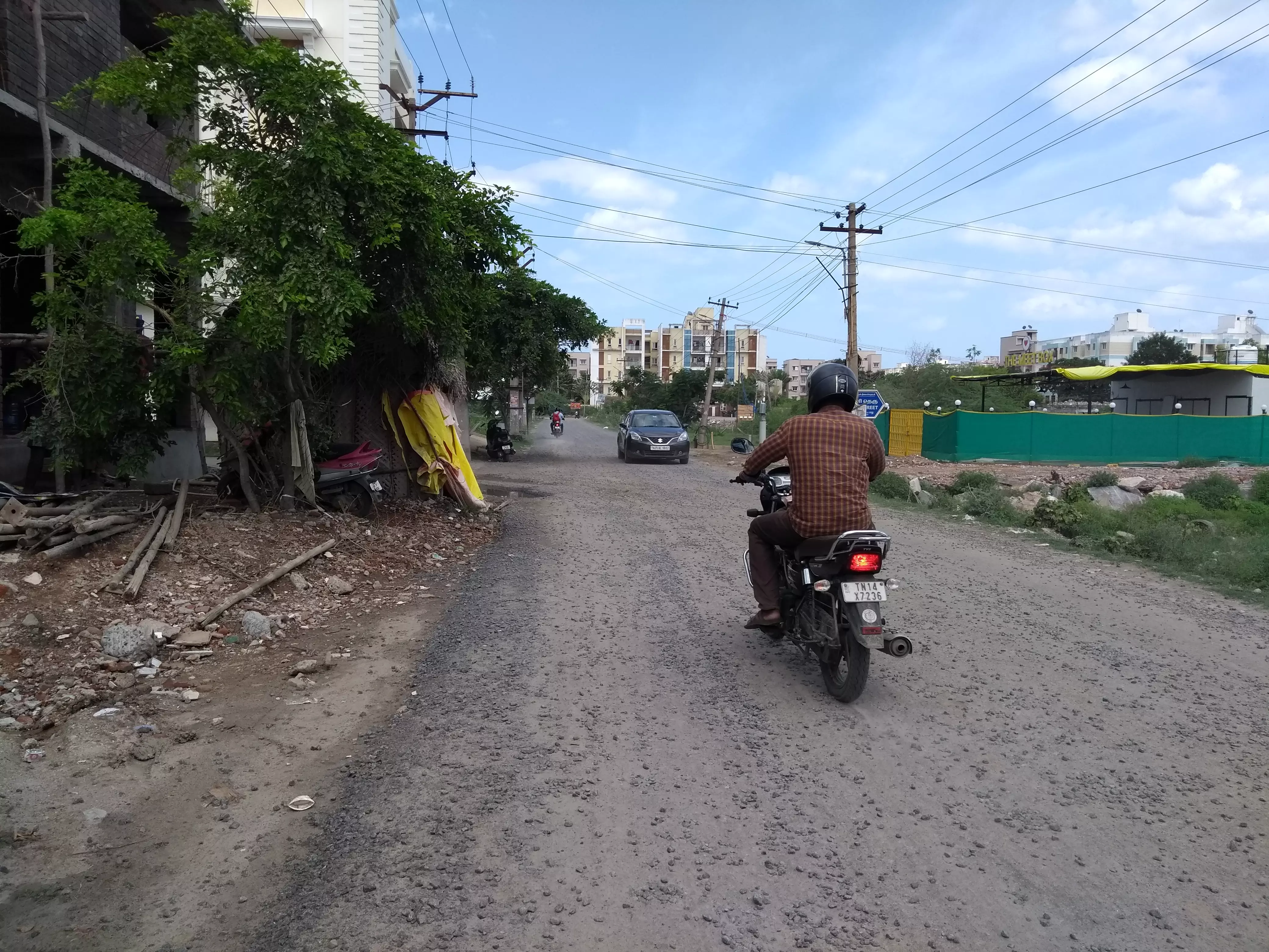 சாலை அமைத்தல்