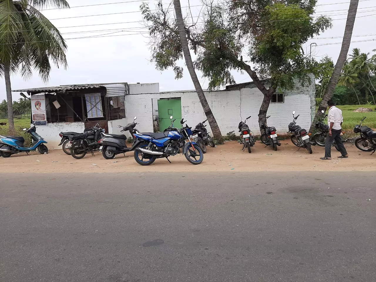 சட்ட விரோதமாக மது விற்பனை