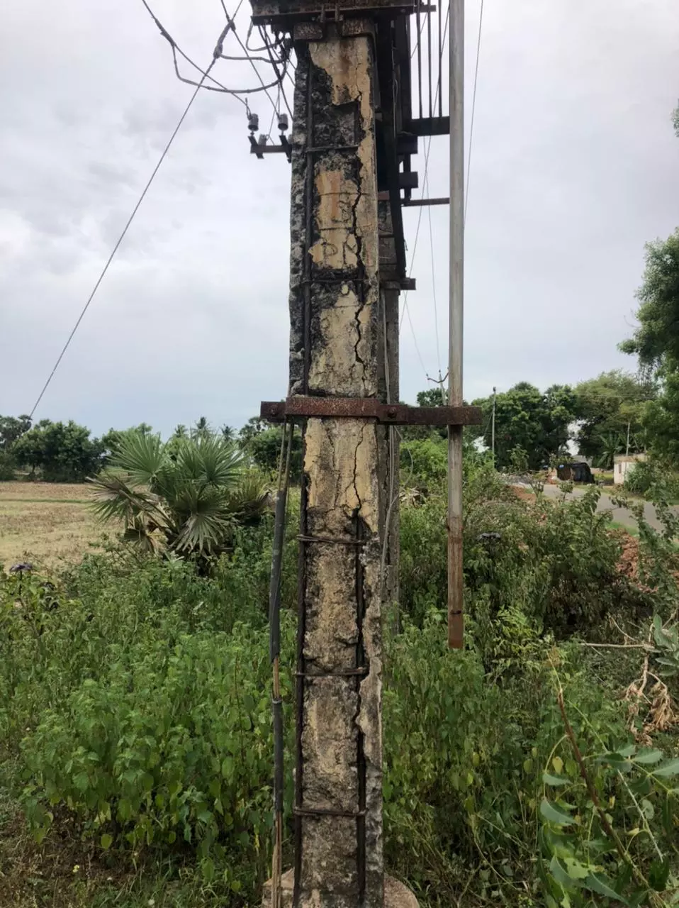 ஆபத்தான மின் இணைப்புகள் ஆபத்தான மின் இணைப்புகள்