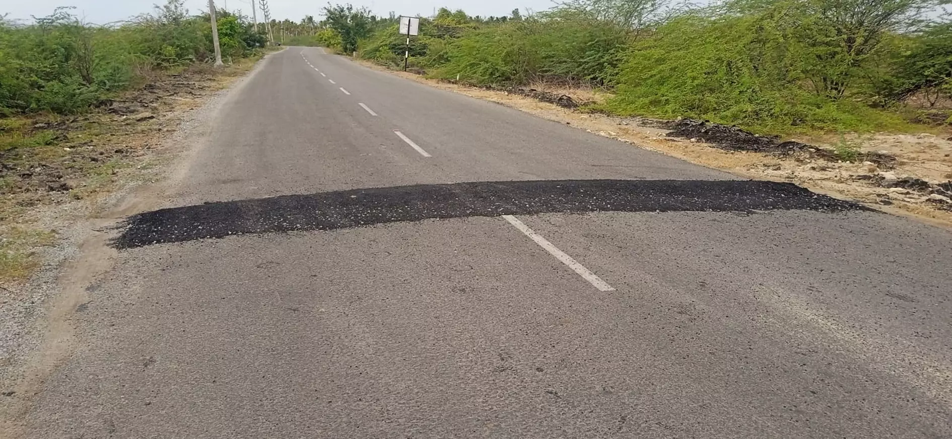 வேகத்தடையில் வர்ணம் பூசப்படுமா? வேகத்தடையில் வர்ணம் பூசப்படுமா?