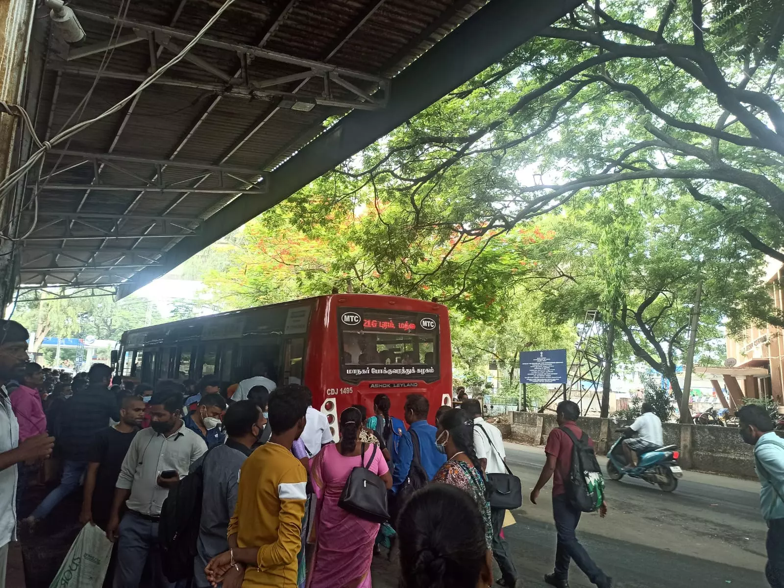 பயணிகள் கோரிக்கை பயணிகள் கோரிக்கை