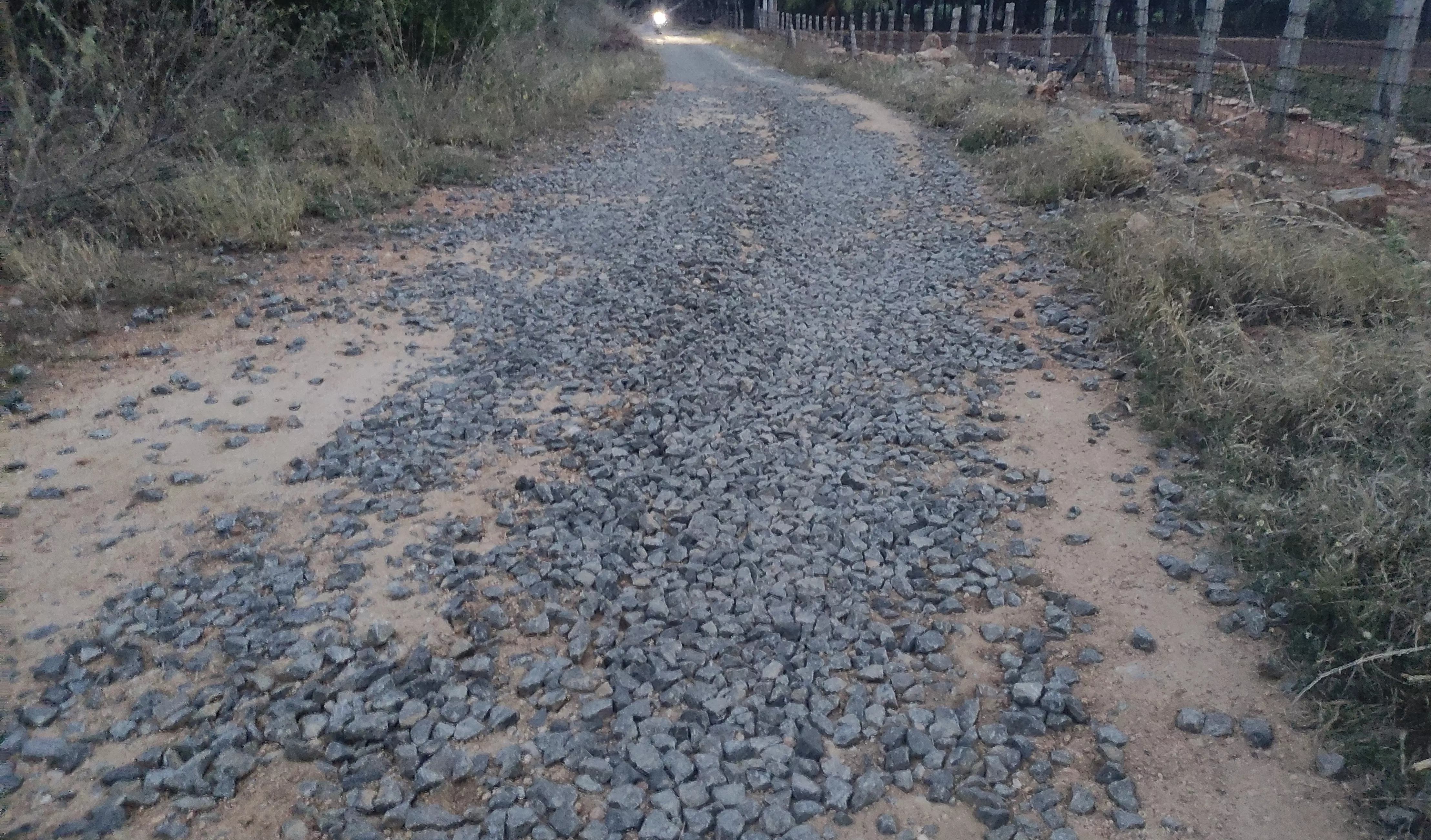 ஜல்லி கற்கள் சாலை ஜல்லி கற்கள் சாலை