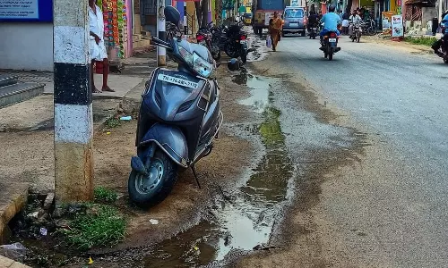 வீணாகும் குடிநீர் வீணாகும் குடிநீர்