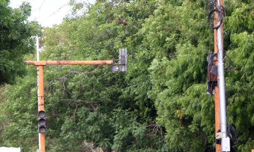 போக்குவரத்து சிக்னல் செயல்படுமா?