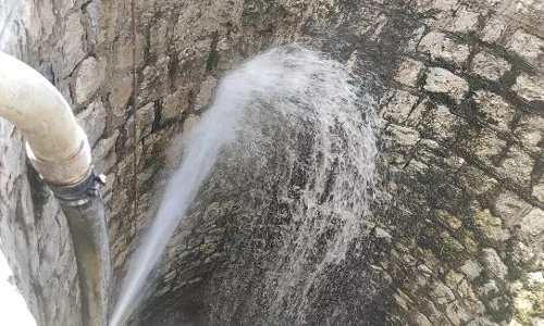 வீணாகும் குடிநீர்