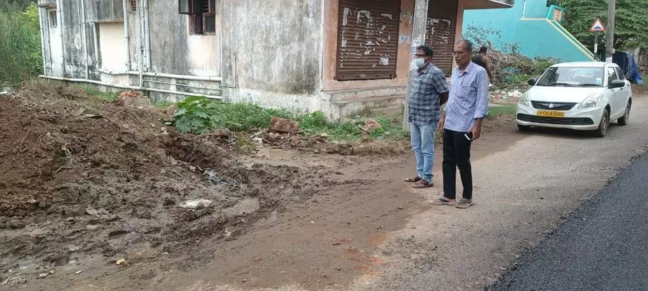 குடிநீர் குழாய் உடைப்பு சீரமைப்பு குடிநீர் குழாய் உடைப்பு சீரமைப்பு