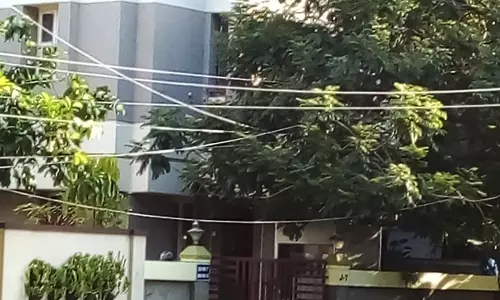 வாகனங்கள் செல்ல சிரமம்