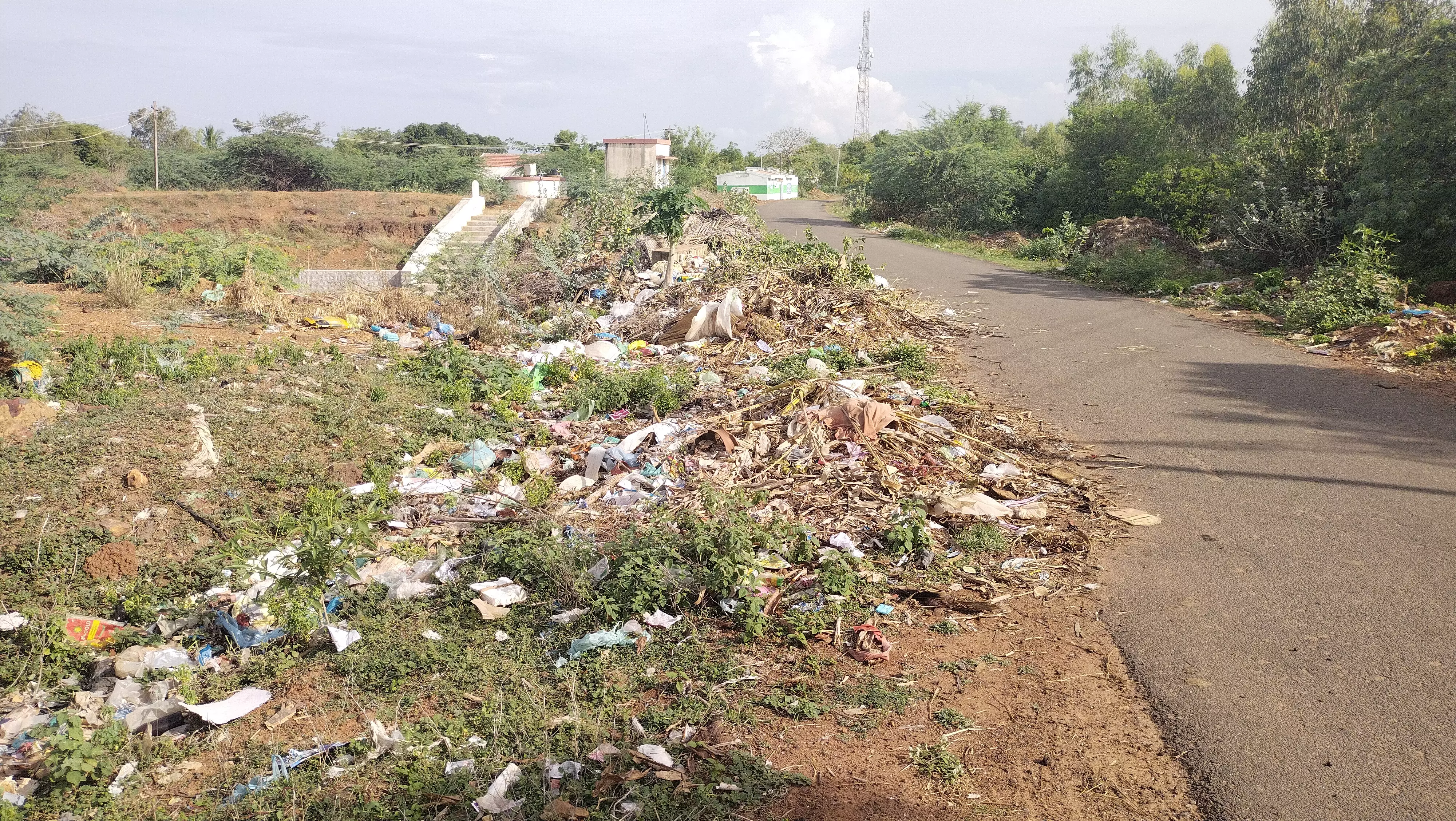 குப்பைகளால் சுகாதார சீர்கேடு