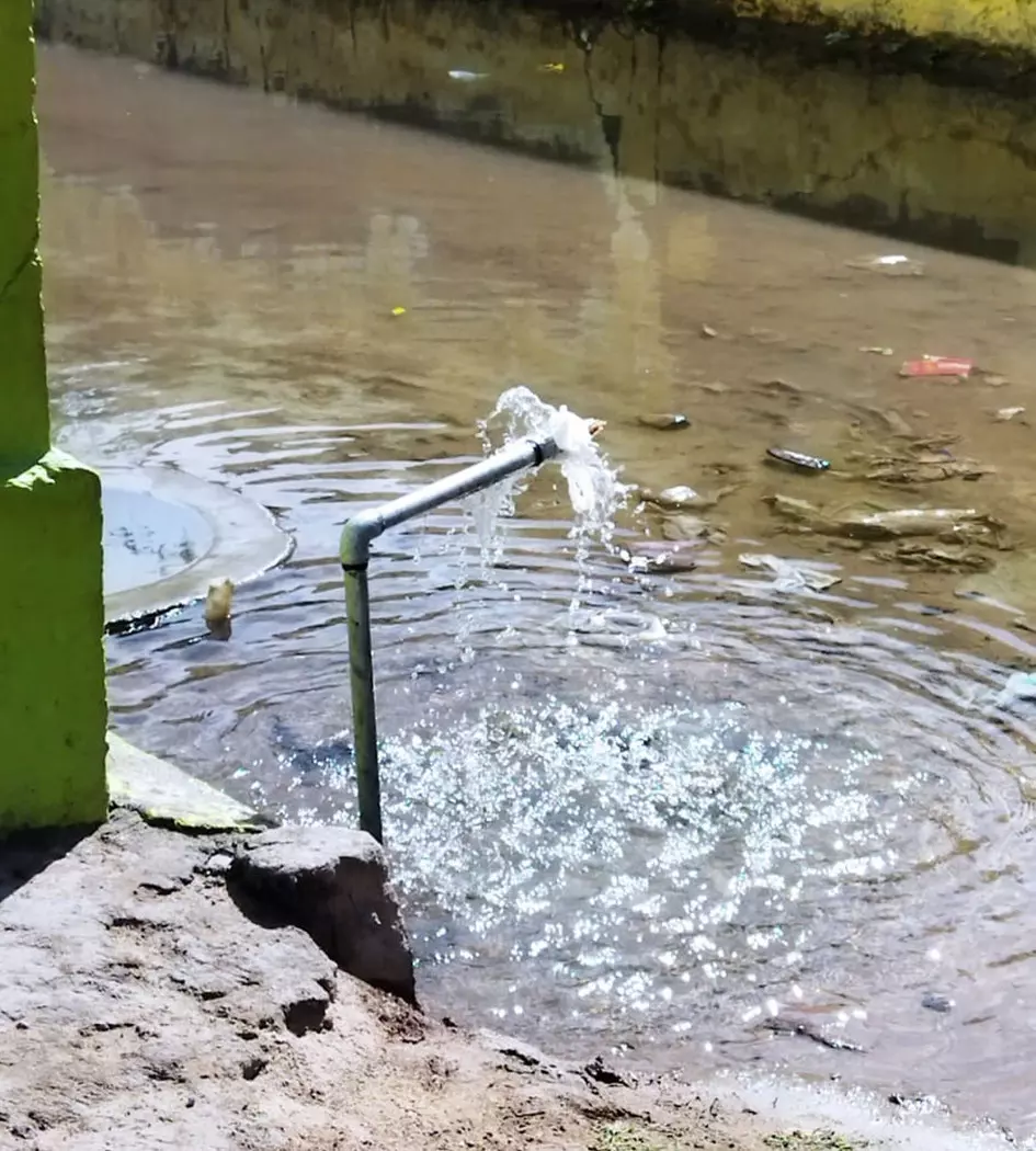 தெரு குழாய் சரிசெய்யப்படுமா?