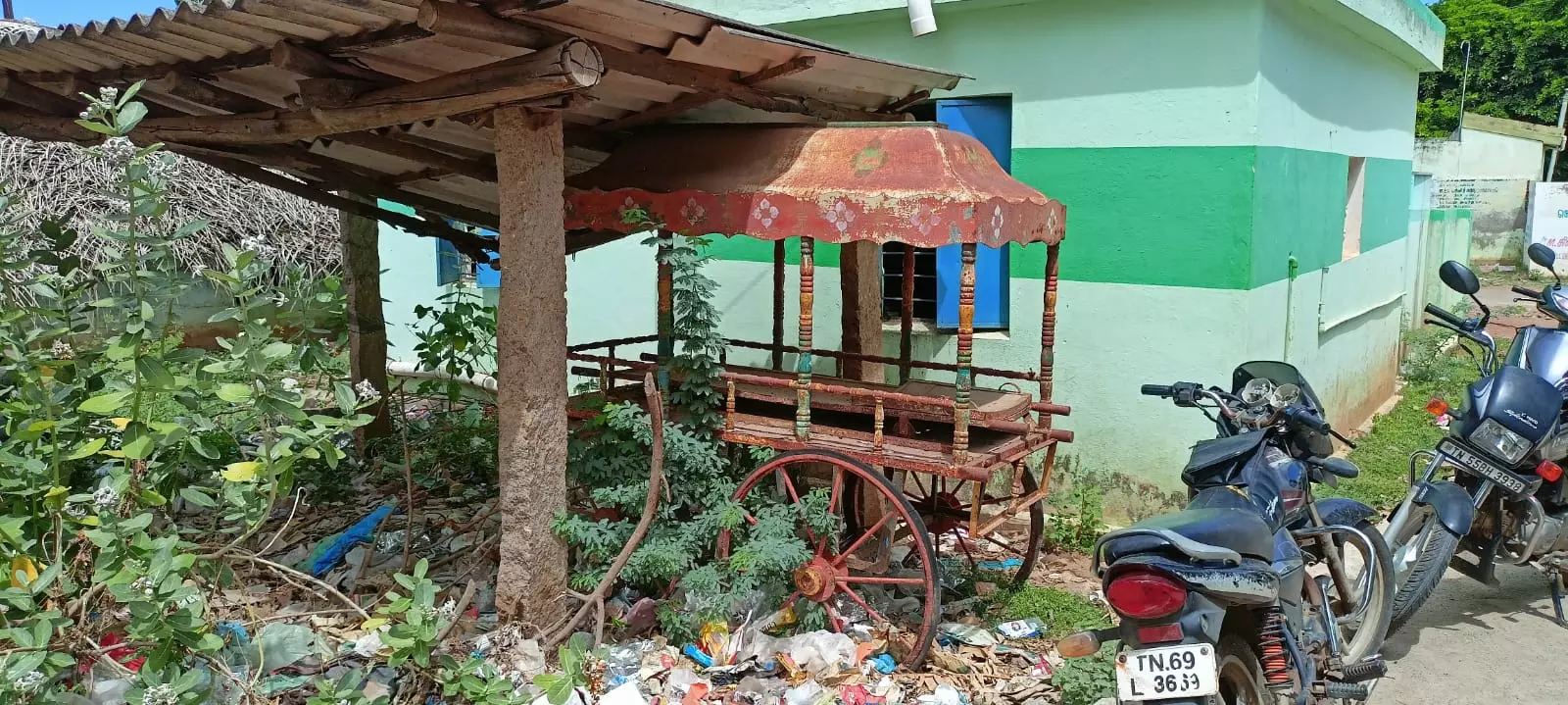 பழுதடைந்த சவவண்டி பழுதடைந்த சவவண்டி