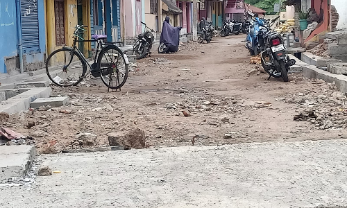 சாலை அமைப்பார்களா?