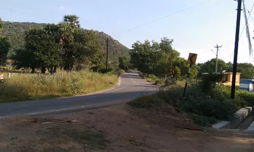 வேகத்தடை வேண்டும்