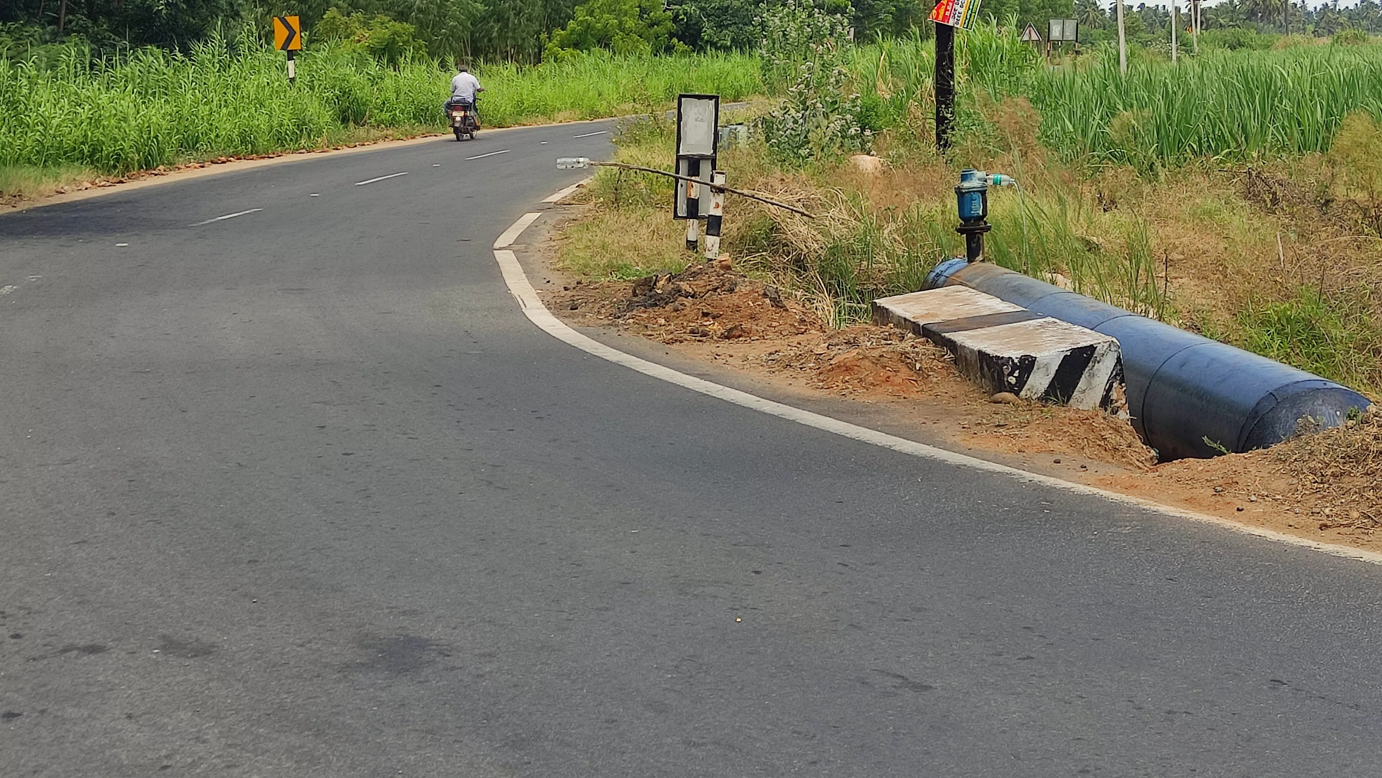 வேகத்தடை வேண்டும்