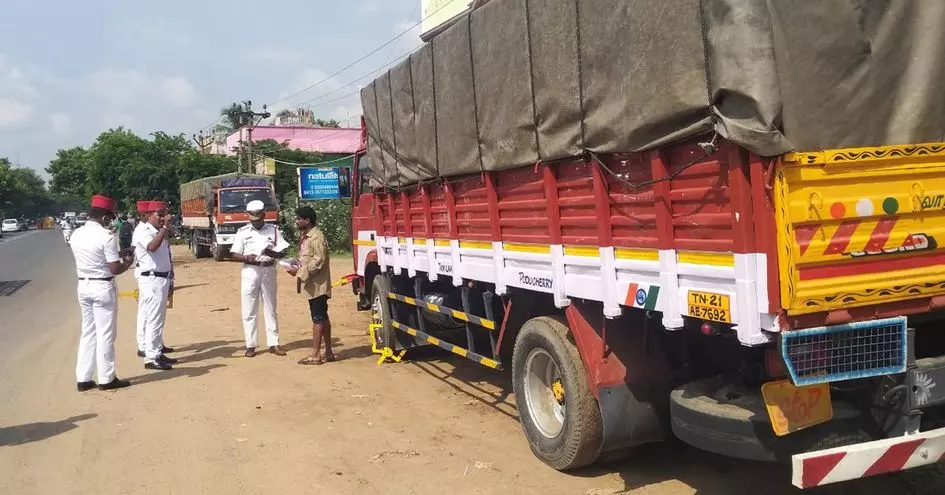 போலீசார் நடவடிக்கை
