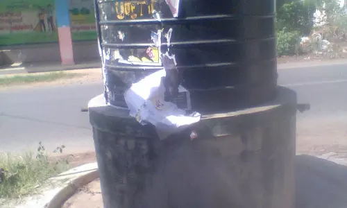 பராமரிக்கப்படாத குடிநீர்தொட்டி பராமரிக்கப்படாத குடிநீர்தொட்டி