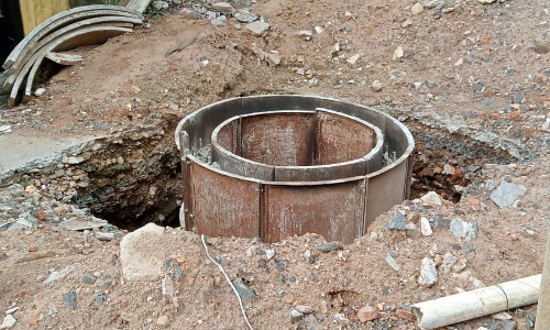 பள்ளம் மூடப்படுமா?