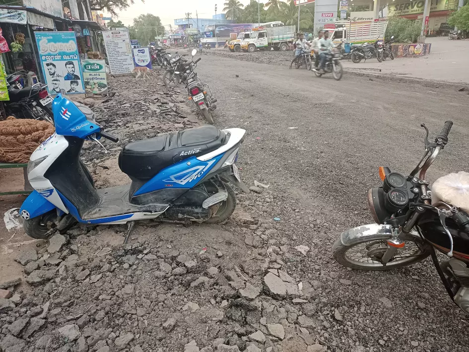 ஆமை வேகத்தில் சாலை பணி