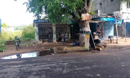 மழைநீரை வடிய வைக்க ேவண்டும்