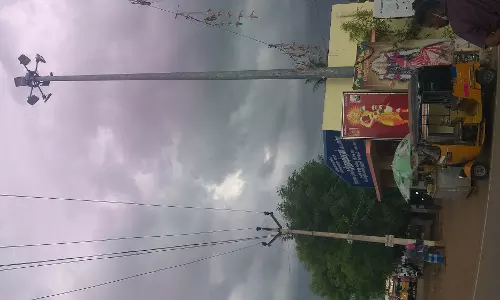 எரியாத உயர் கோபுர மின் விளக்கு