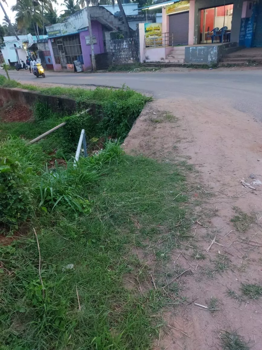 தடுப்புச்சுவர் தேவை